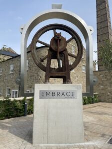 'Embrace' sign at Stonebridge Beck